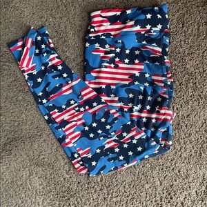 Camo/Patriotic LulaRoe Leggings NWOT